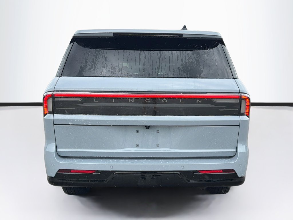 New 2027 Lincoln Navigator L Reserve w/ Jet Appearance Package AWD/4WD image 6