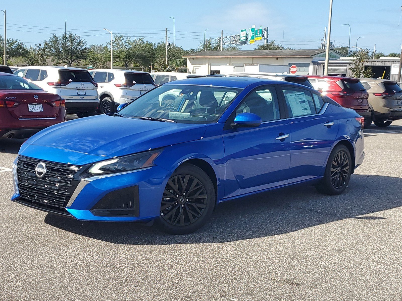 New 2025 Nissan Altima 2.5 SV w/ SV Special Edition Package image 17