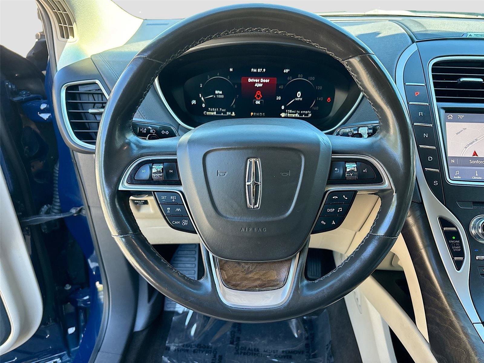 Used 2020 Lincoln Nautilus Reserve w/ Equipment Group 201A FWD image 12