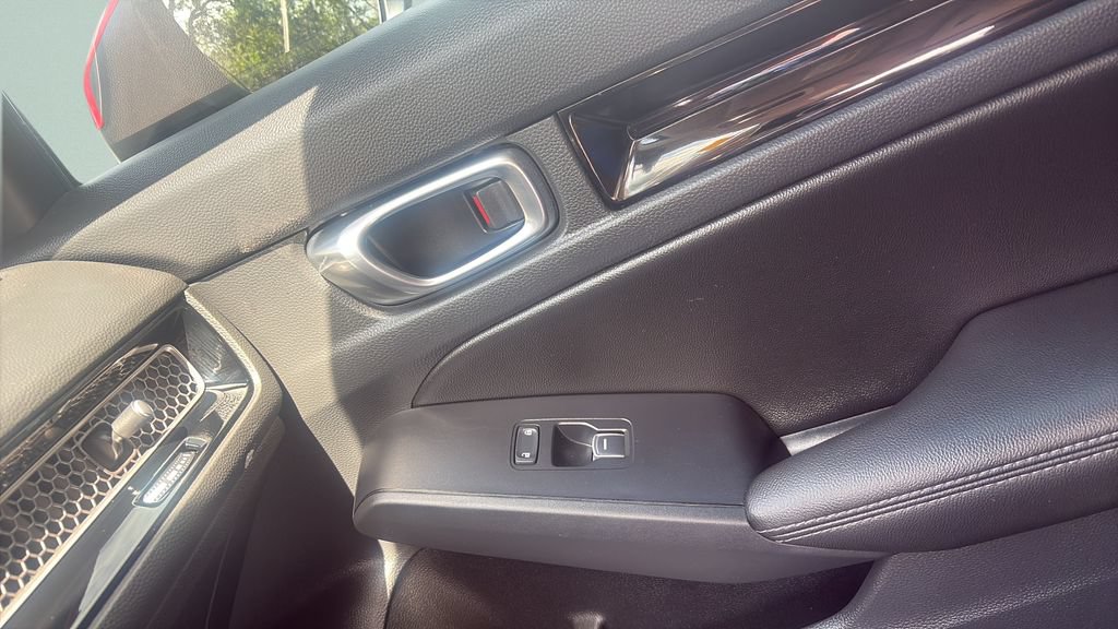 Used 2023 Honda Civic EX-L image 13