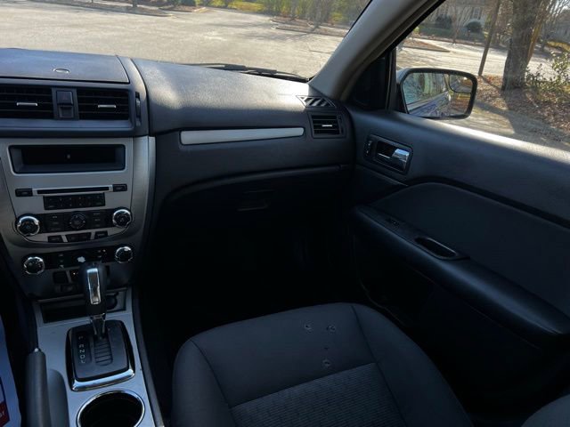 Used 2011 Ford Fusion SE FWD image 27