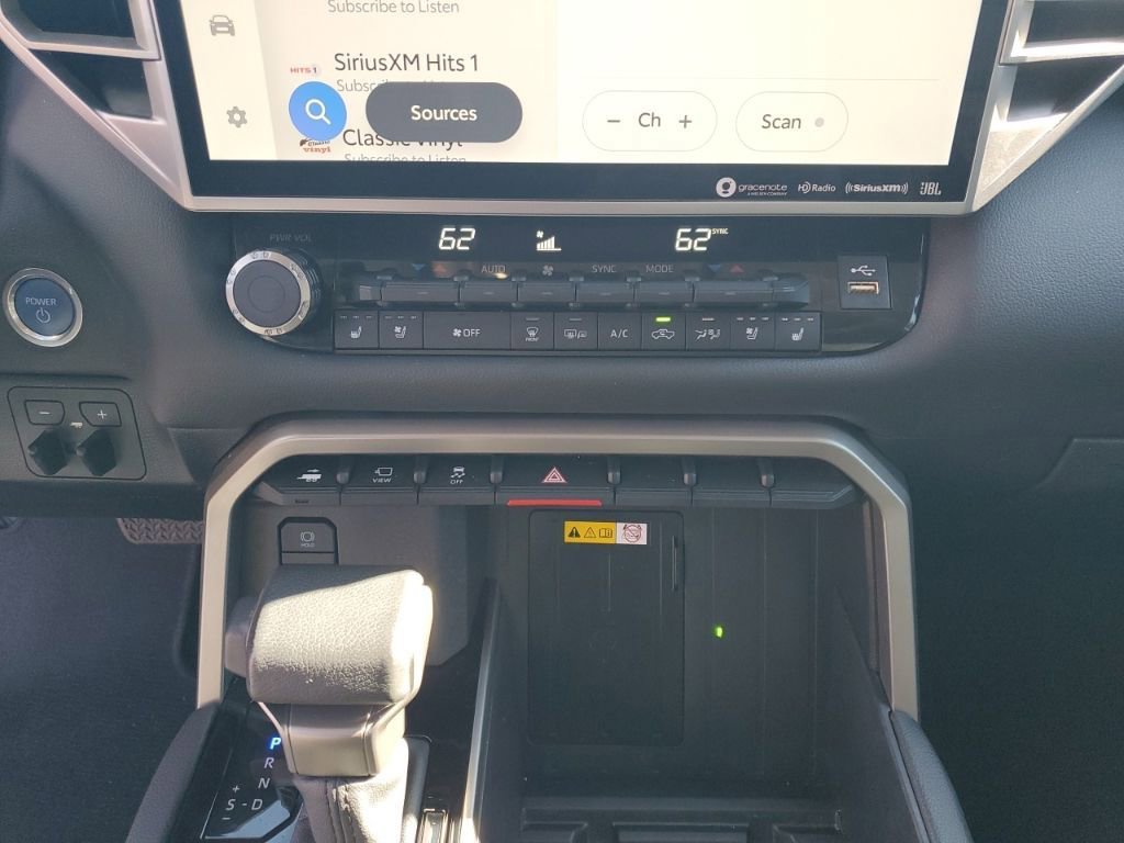 Used 2024 Toyota Tundra Limited image 39