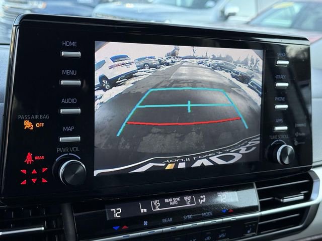 Used 2024 Toyota Sienna XLE image 16