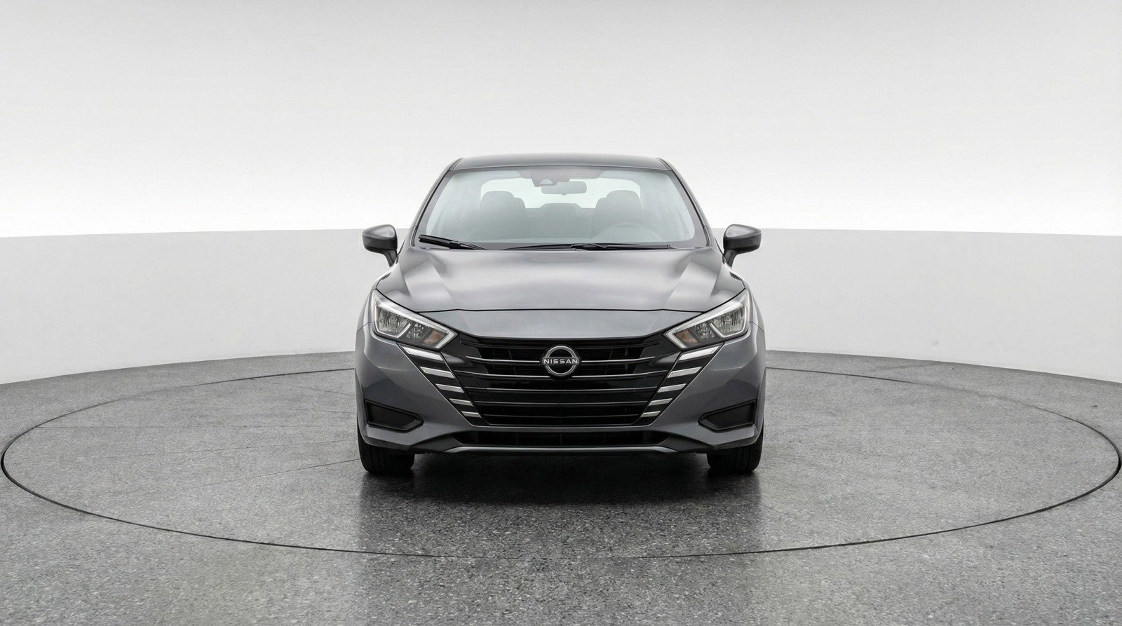 Used 2025 Nissan Versa SV image 2