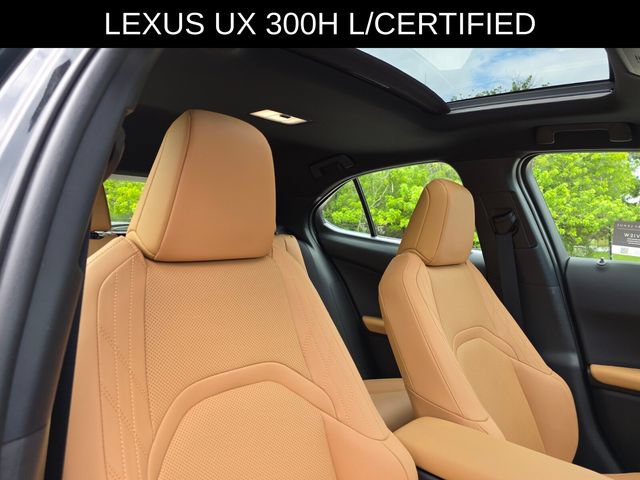 Used 2025 Lexus UX 300h FWD w/ Cold Area Package image 11