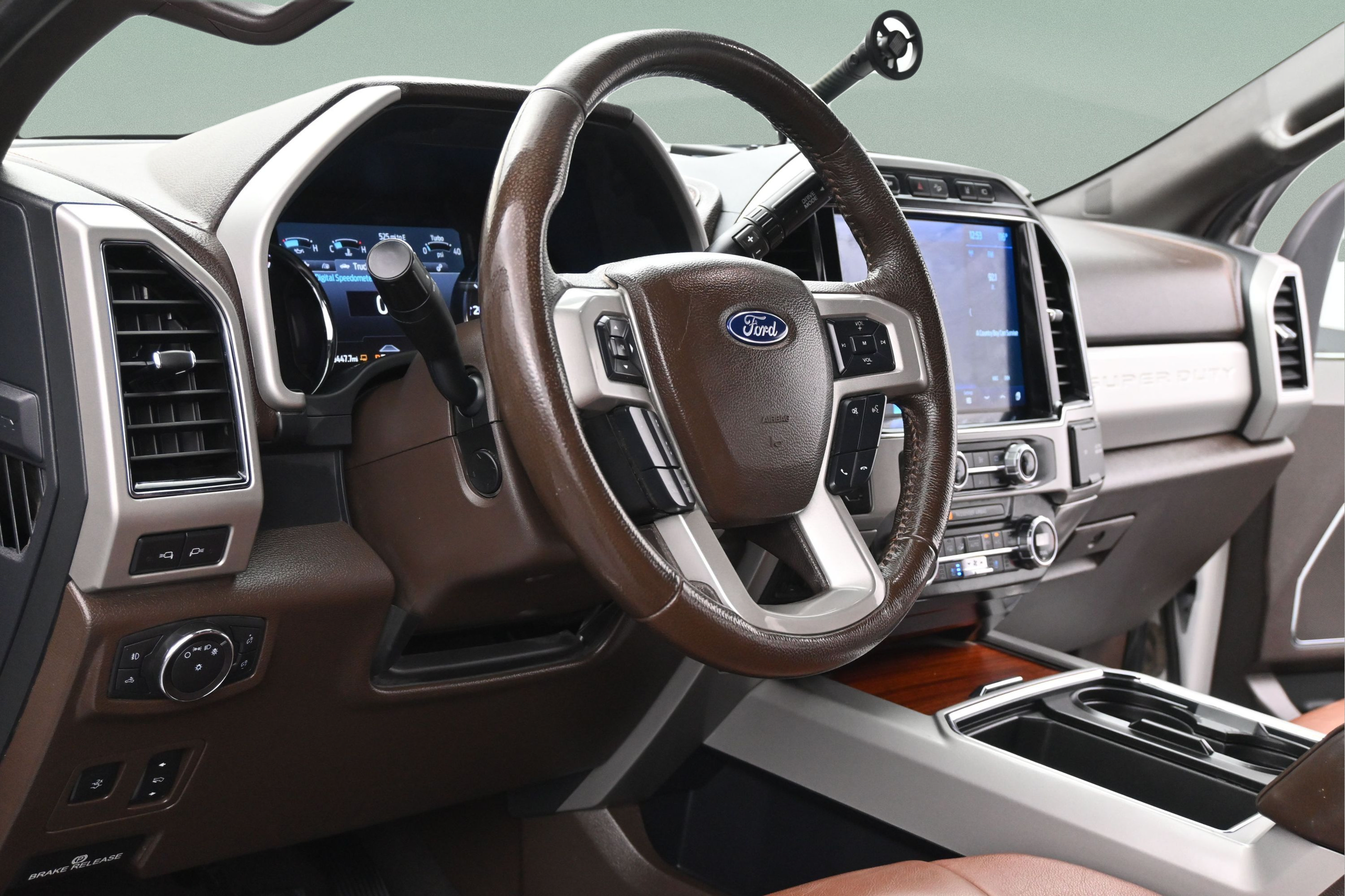 Used 2022 Ford F250 King Ranch w/ King Ranch Ultimate Package AWD/4WD image 12