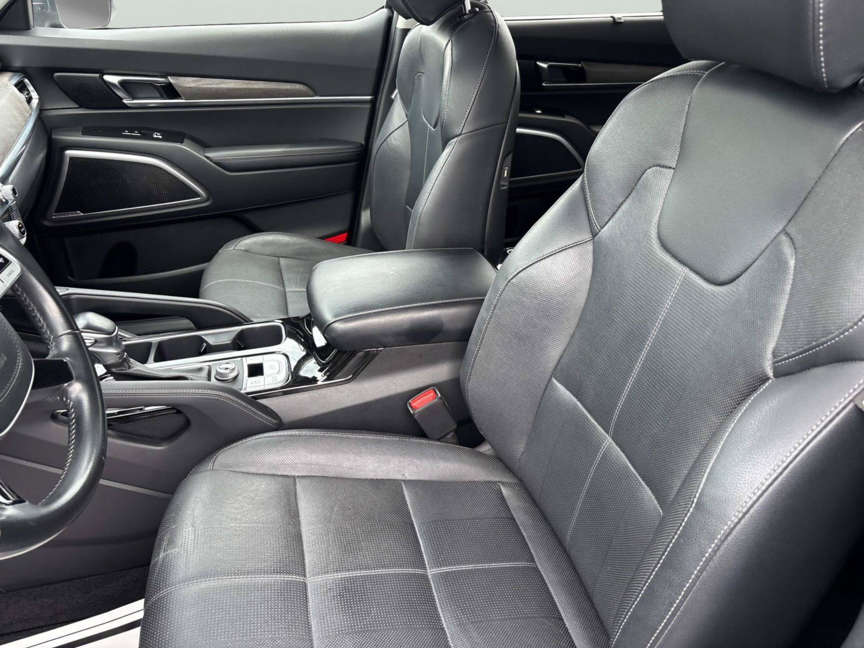 Used 2022 Kia Telluride EX w/ EX Premium Package FWD image 27