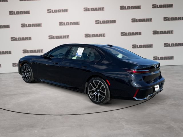 Certified 2026 BMW 750e xDrive image 3