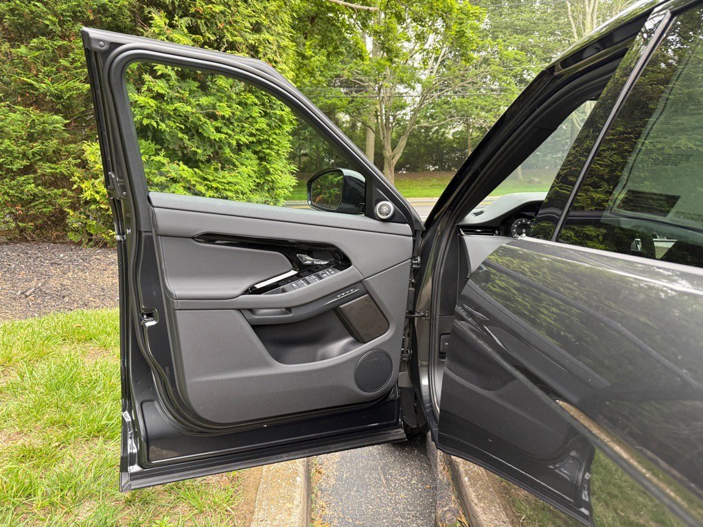 New 2026 Land Rover Range Rover Evoque S image 5