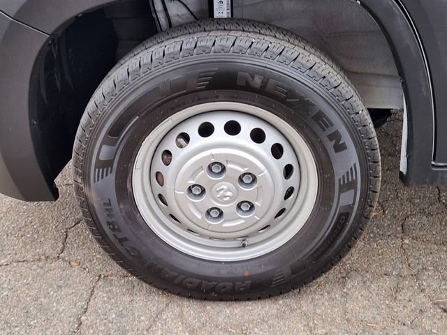 Used 2025 RAM ProMaster 2500 FWD image 13