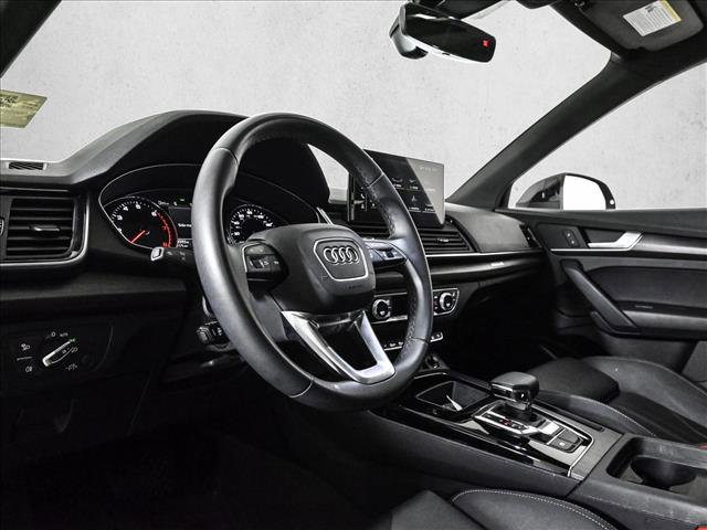 Certified 2023 Audi Q5 2.0T Premium w/ Convenience Package AWD/4WD image 9