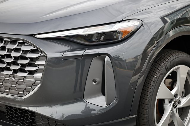 New 2025 Audi Q5 Premium Plus image 12