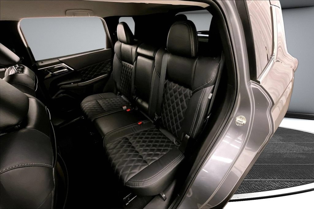 Used 2022 Mitsubishi Outlander SEL AWD/4WD image 15