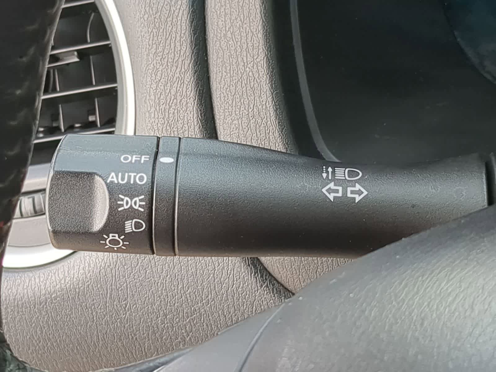 Used 2013 Nissan Pathfinder SV w/ Trailer Tow Pkg AWD/4WD image 26