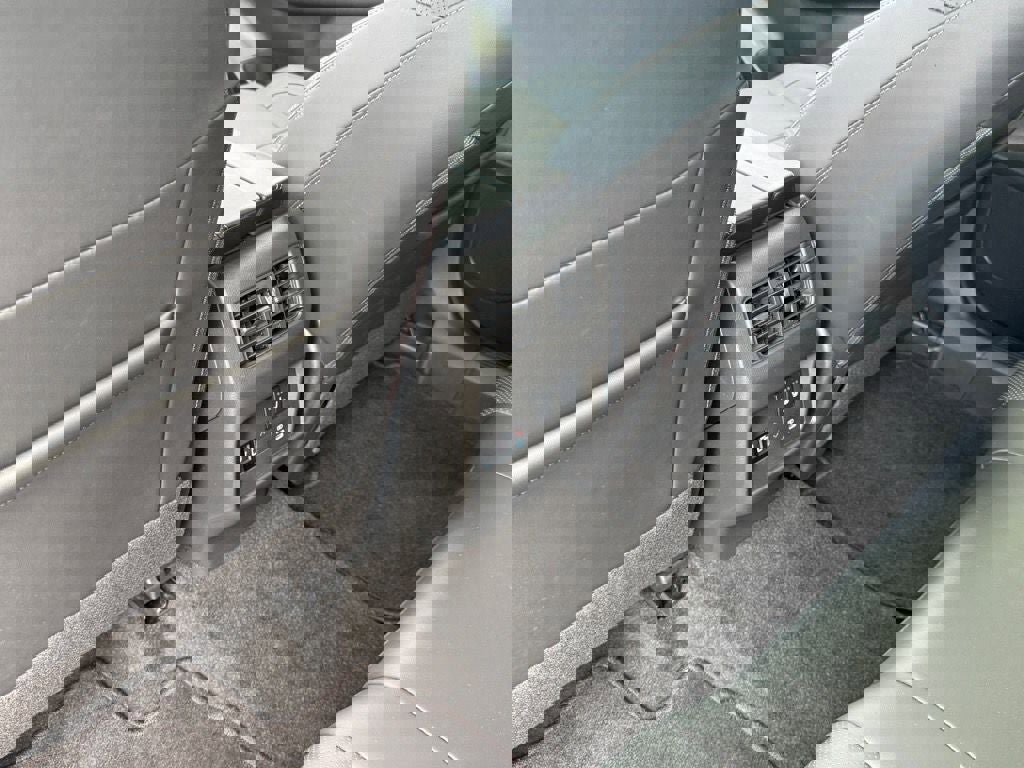 Used 2024 Nissan Rogue Platinum w/ Platinum Premium Package image 15