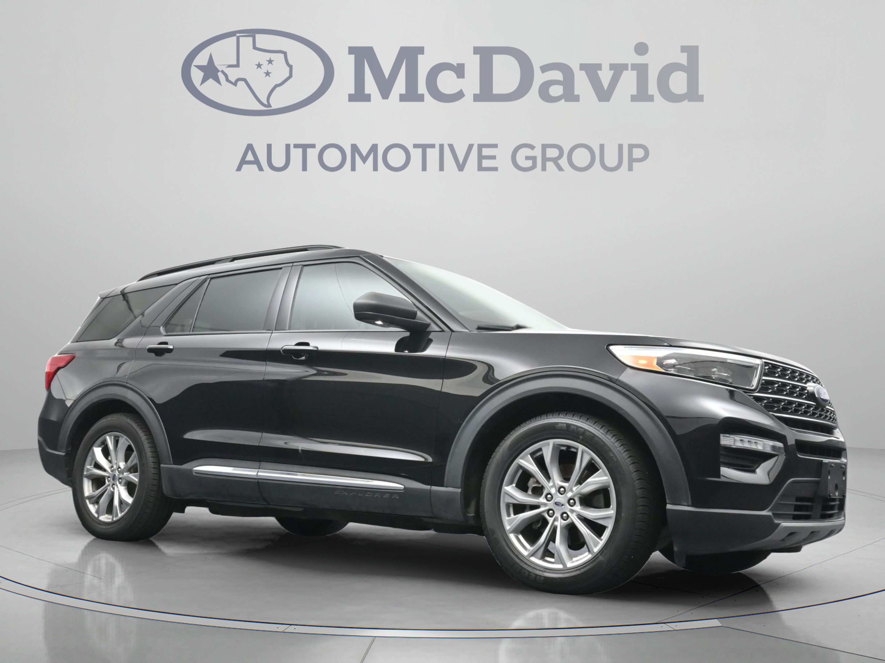 Used 2021 Ford Explorer XLT w/ Equipment Group 202A RWD image 25