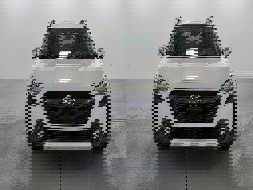 Used 2025 Subaru Outback Touring w/ Tech Package 3 image 3