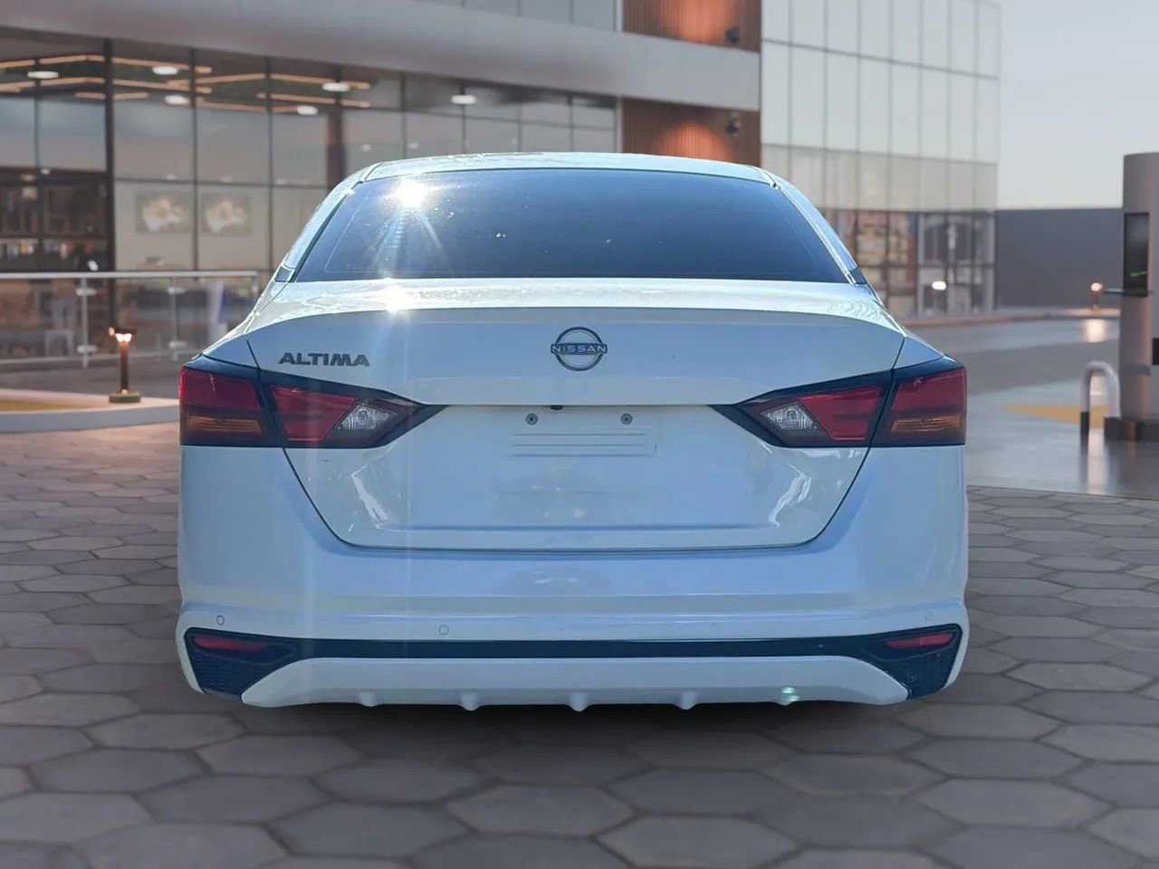 Used 2023 Nissan Altima 2.5 S image 6