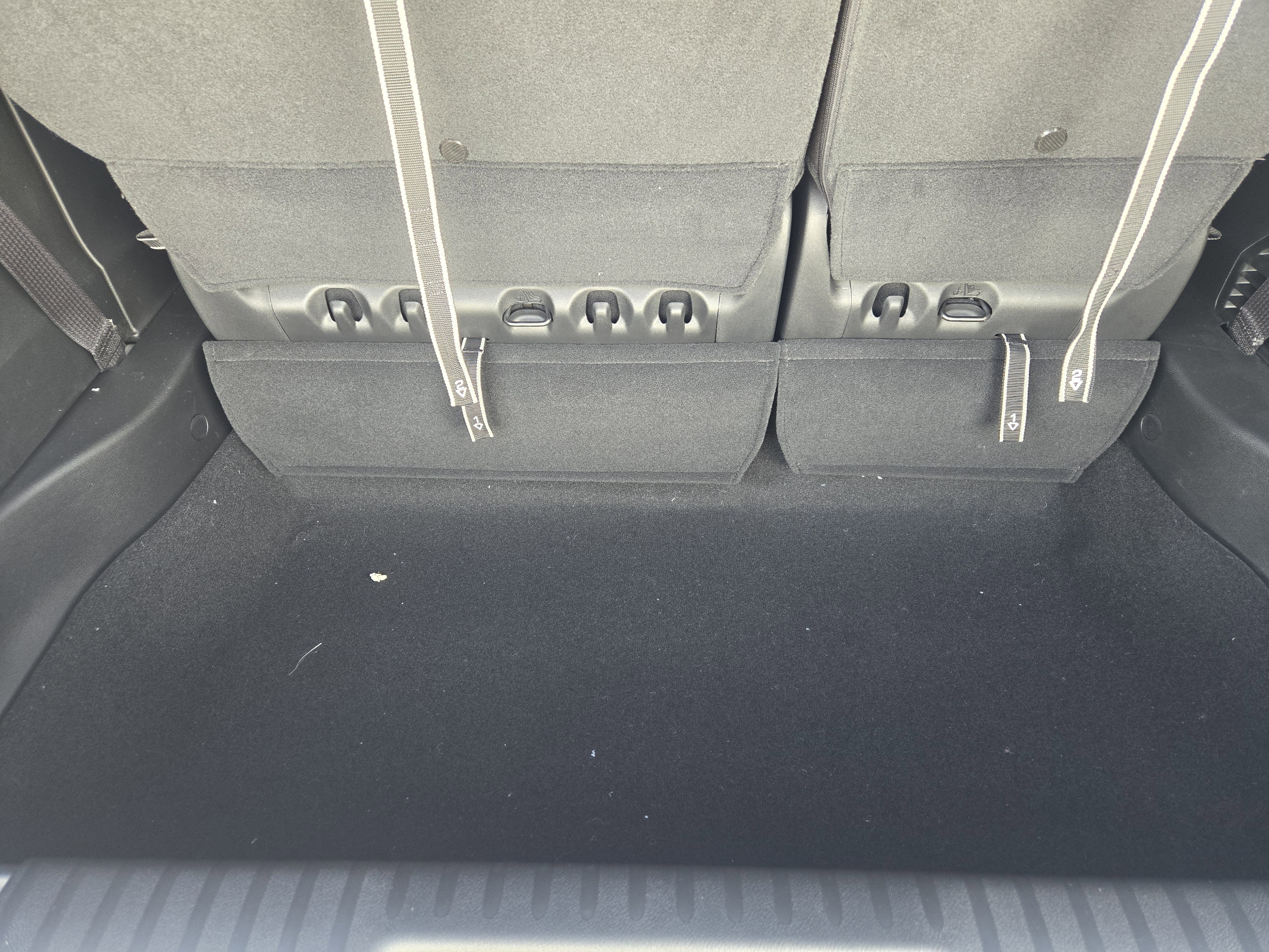 New 2026 Chrysler Pacifica Select w/ S Appearance Package image 23