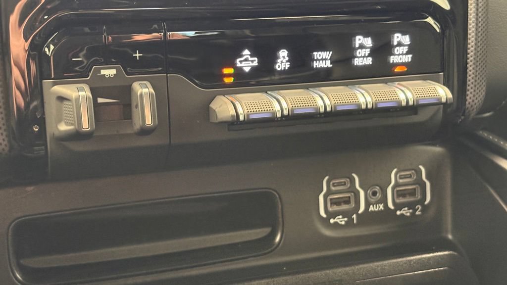 Used 2022 RAM 1500 Limited w/ Night Edition AWD/4WD image 42