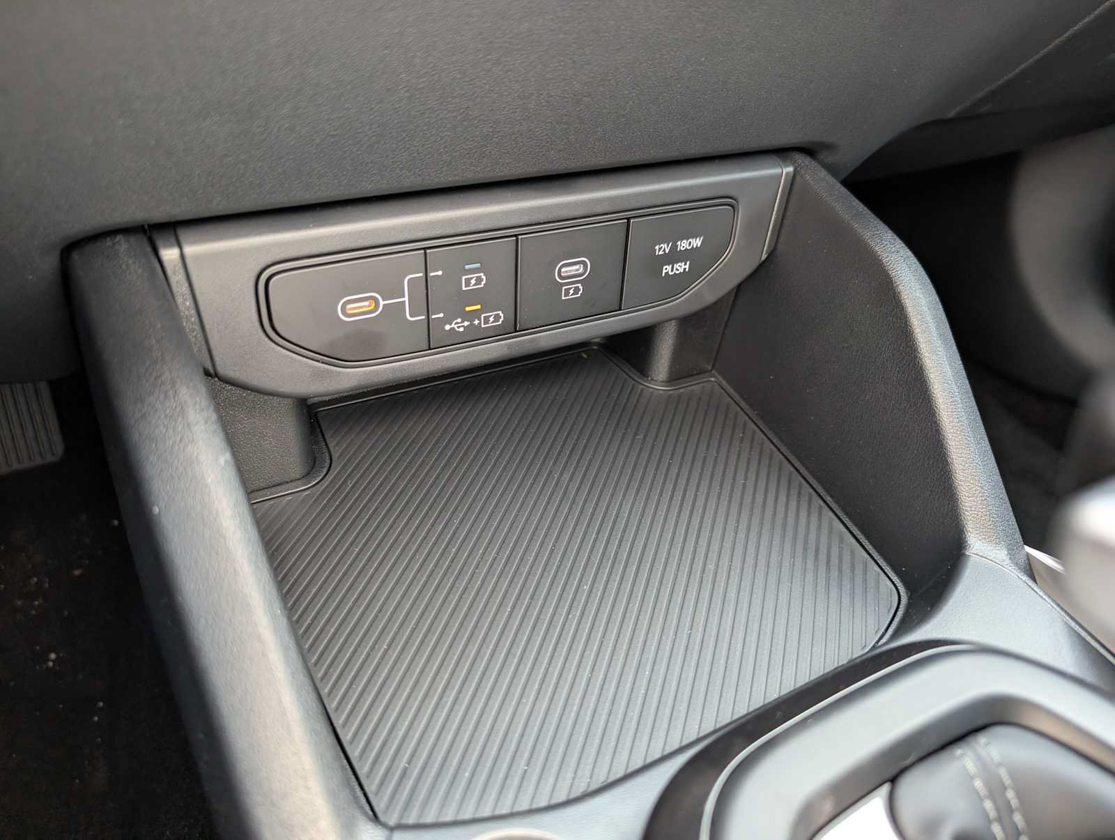 New 2026 Kia K4 FWD image 24