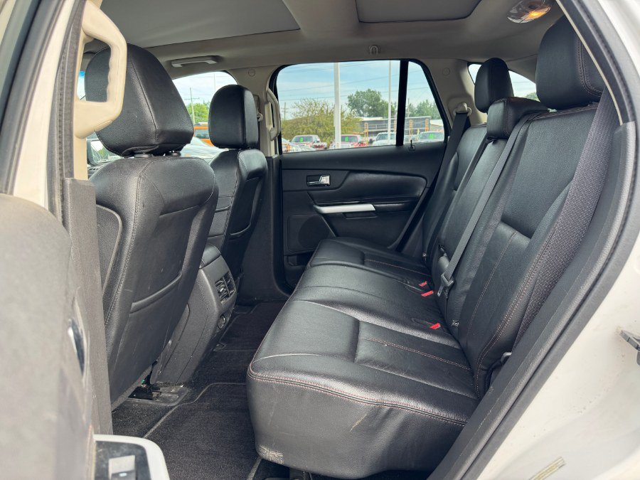 Used 2014 Ford Edge SEL w/ Equipment Group 205A FWD image 16