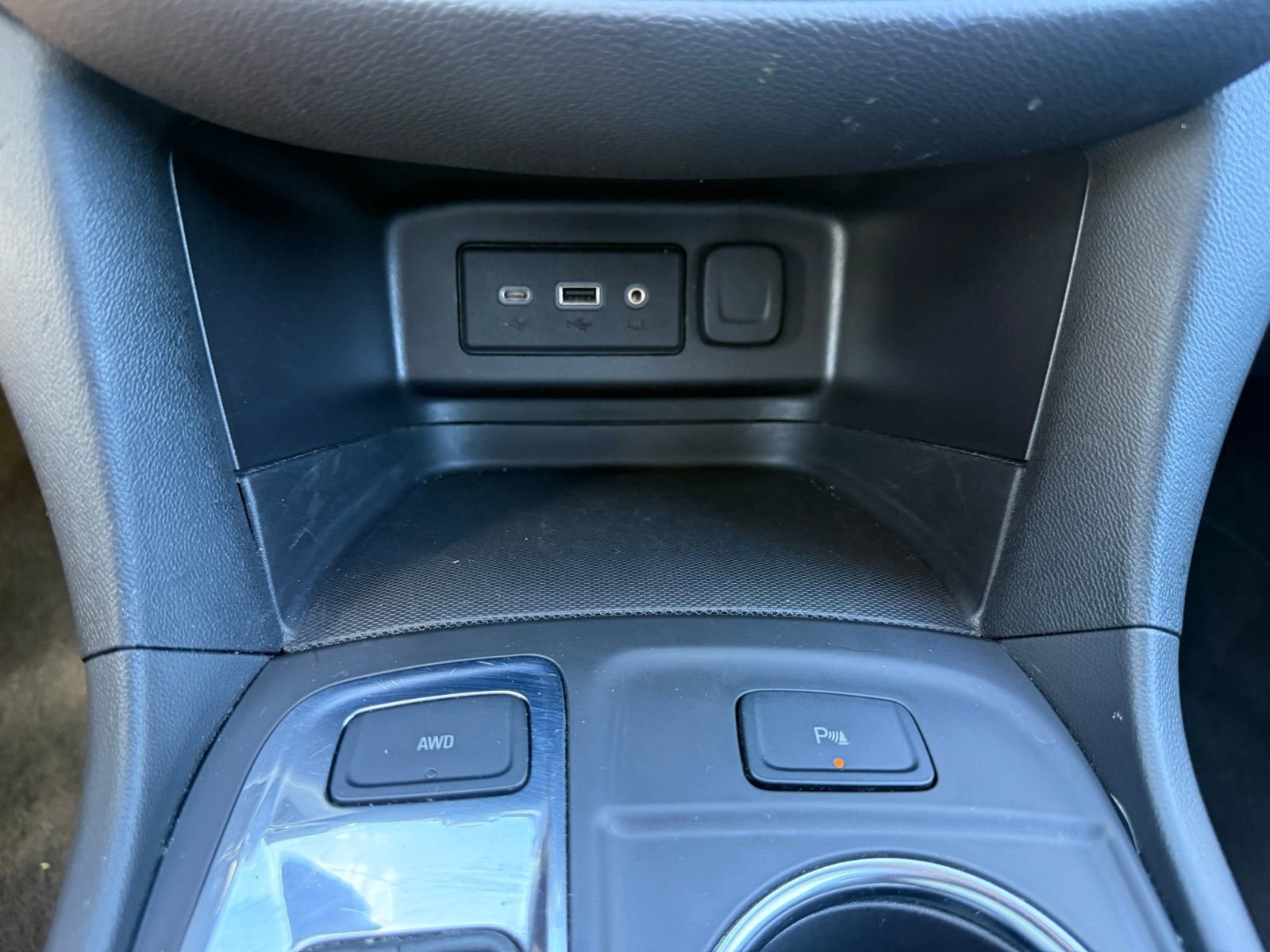 Used 2024 Chevrolet Equinox LT image 27