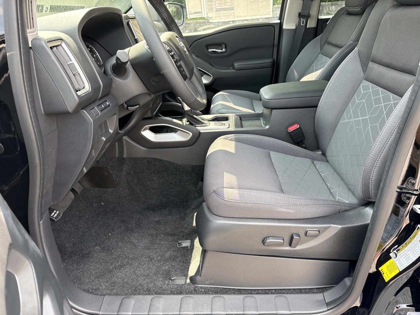 New 2026 Nissan Frontier SV w/ All-Weather Content Package AWD/4WD image 29