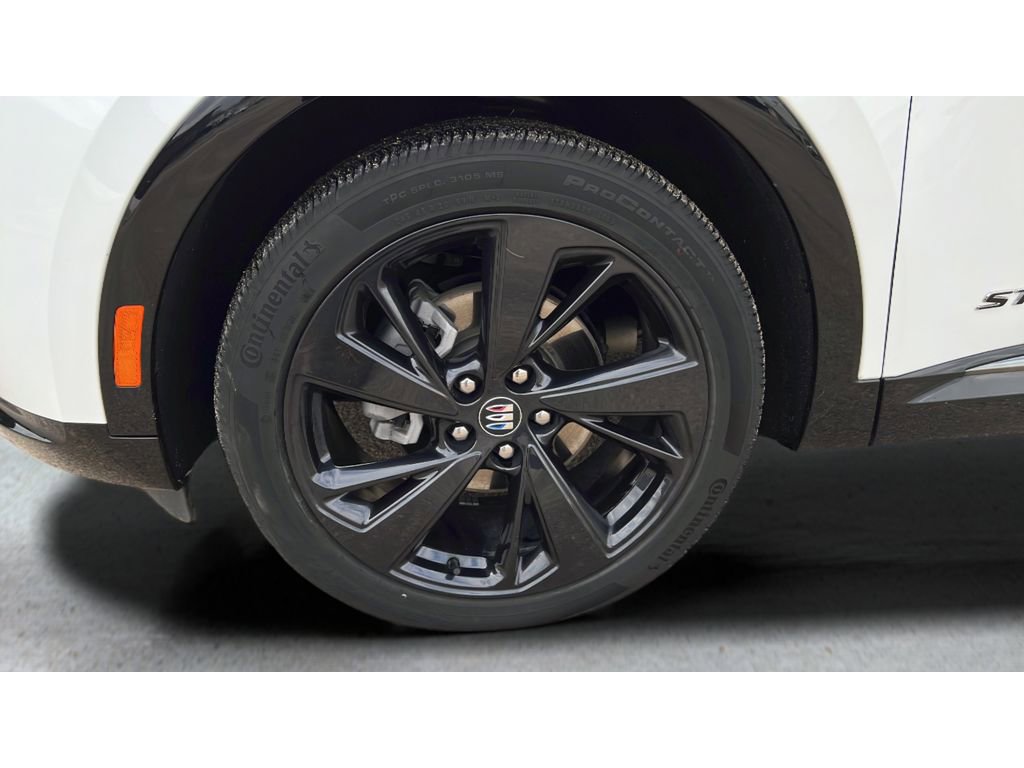 Certified 2025 Buick Envision Sport Touring image 34