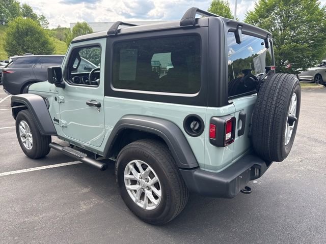 Used 2023 Jeep Wrangler Sport AWD/4WD image 3