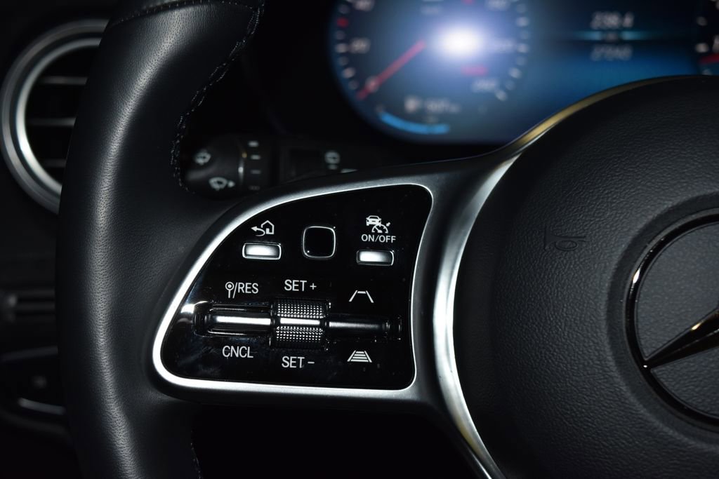 Used 2022 Mercedes-Benz GLC 300 4MATIC image 9