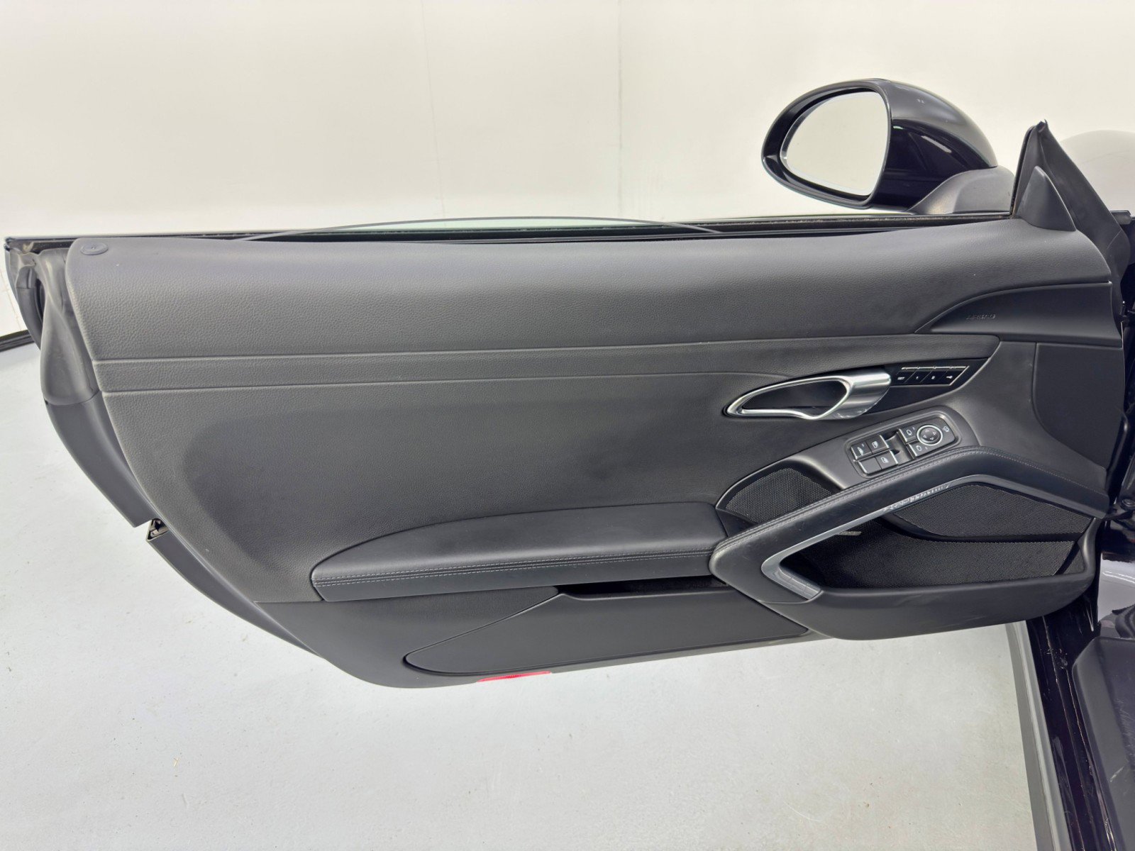 Used 2015 Porsche 911 Carrera 4S AWD/4WD image 35