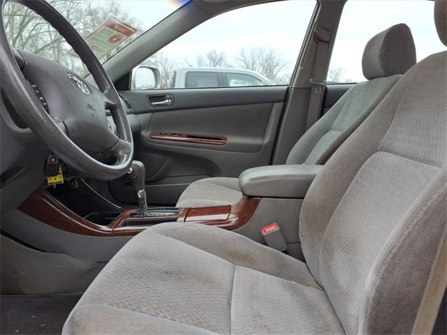 Used 2004 Toyota Camry XLE image 13