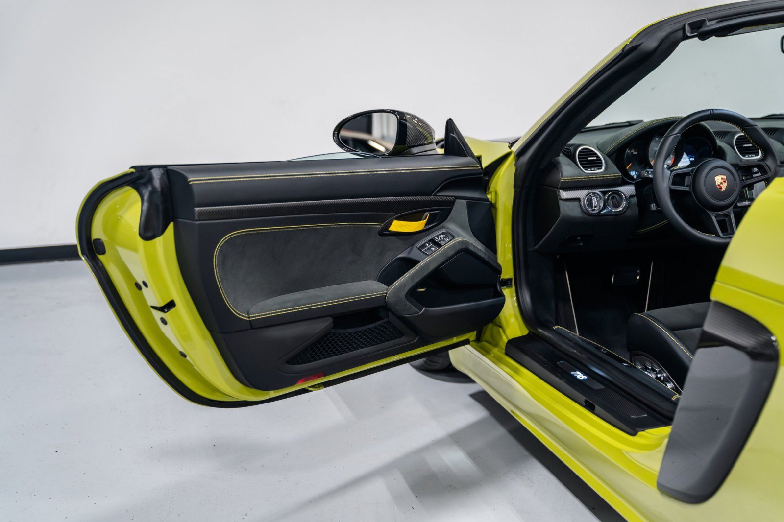 Used 2025 Porsche 718 Boxster Spyder RS image 29