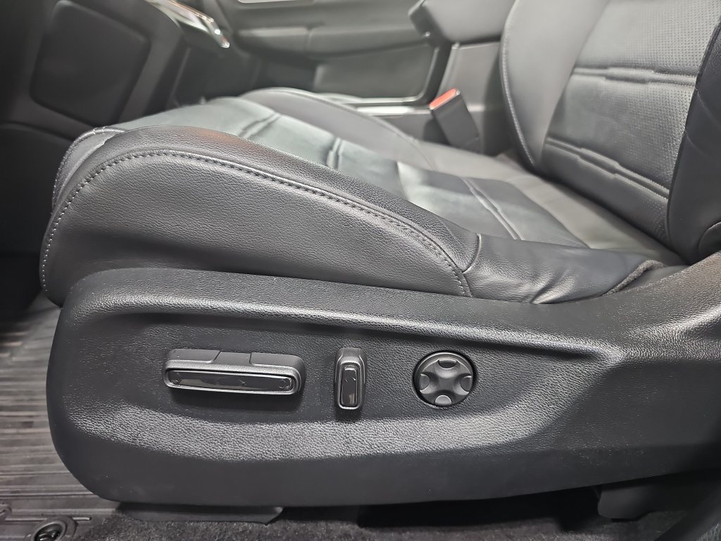 Used 2020 Honda CR-V EX-L image 31