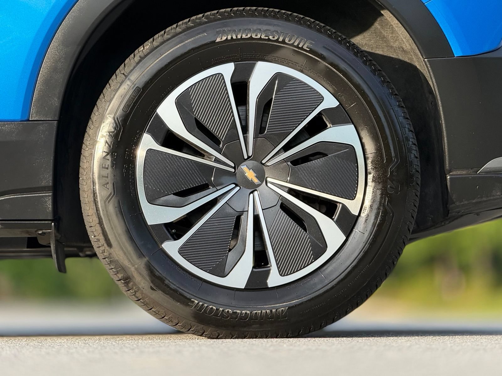 Used 2024 Chevrolet Blazer EV LT AWD/4WD image 19
