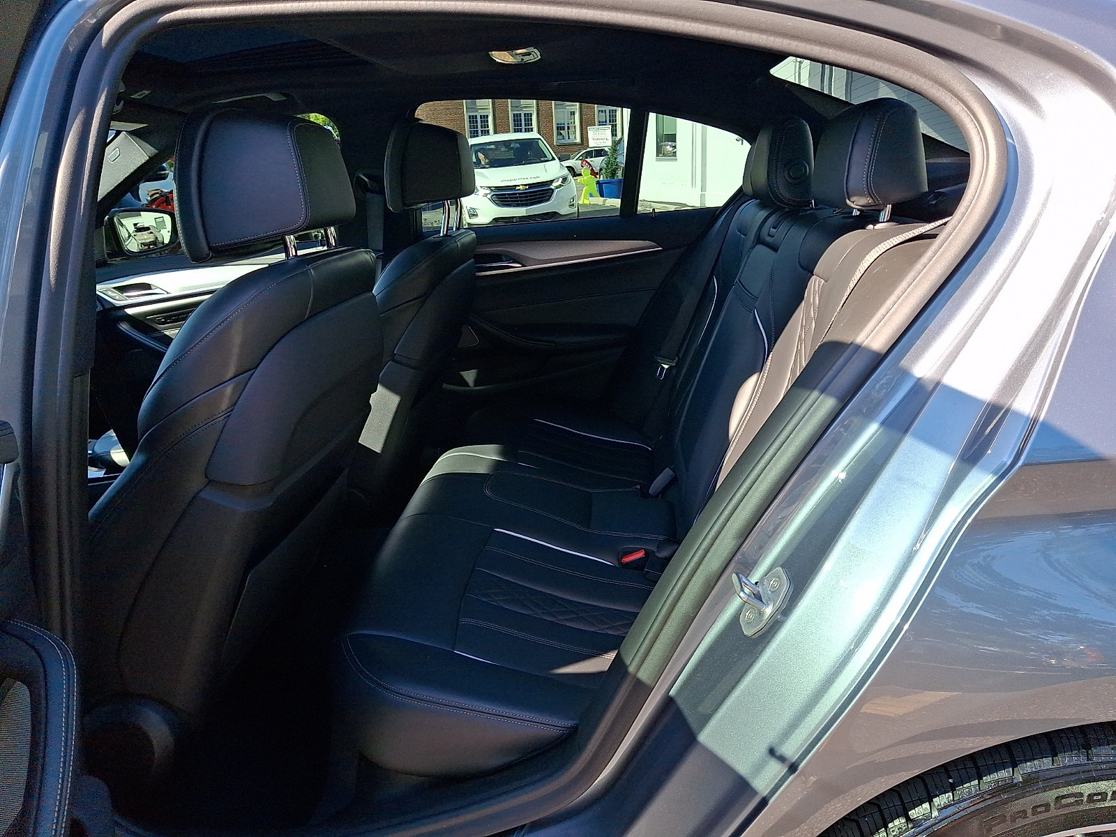 Used 2019 BMW M550i xDrive AWD/4WD image 11