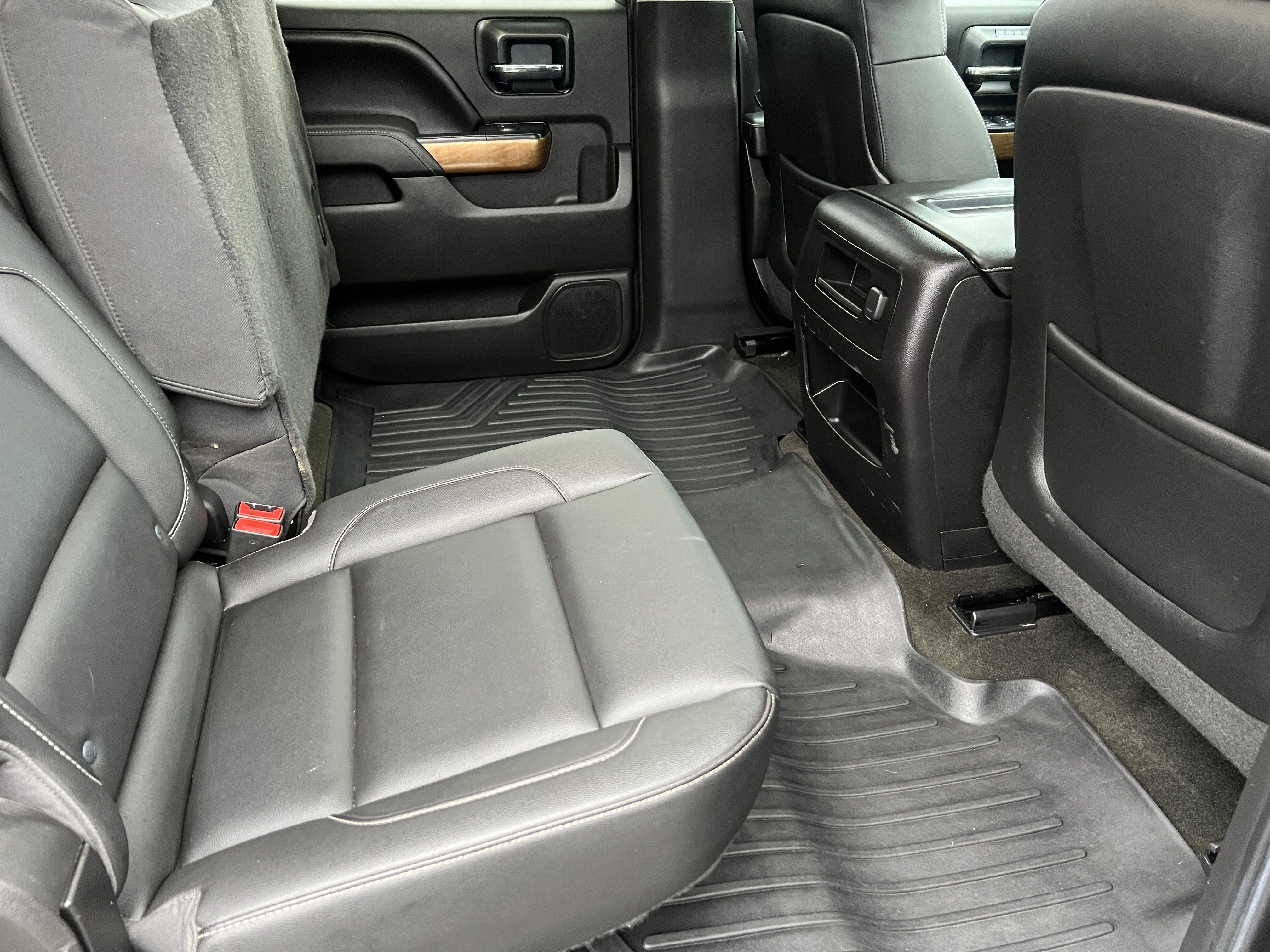 Used 2015 Chevrolet Silverado 1500 LTZ w/ LTZ Plus Package image 18