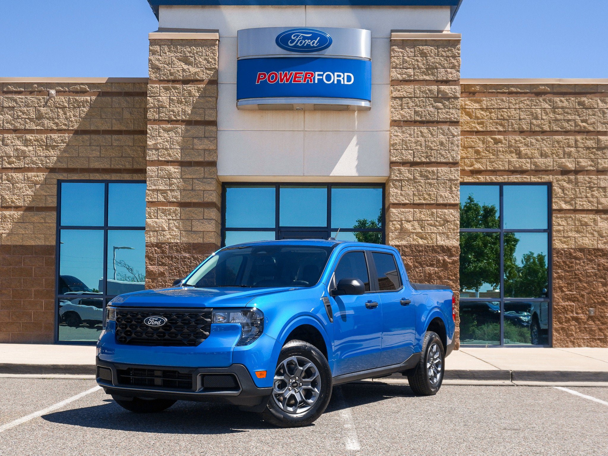 New 2025 Ford Maverick XLT w/ Equipment Group 301A image 2