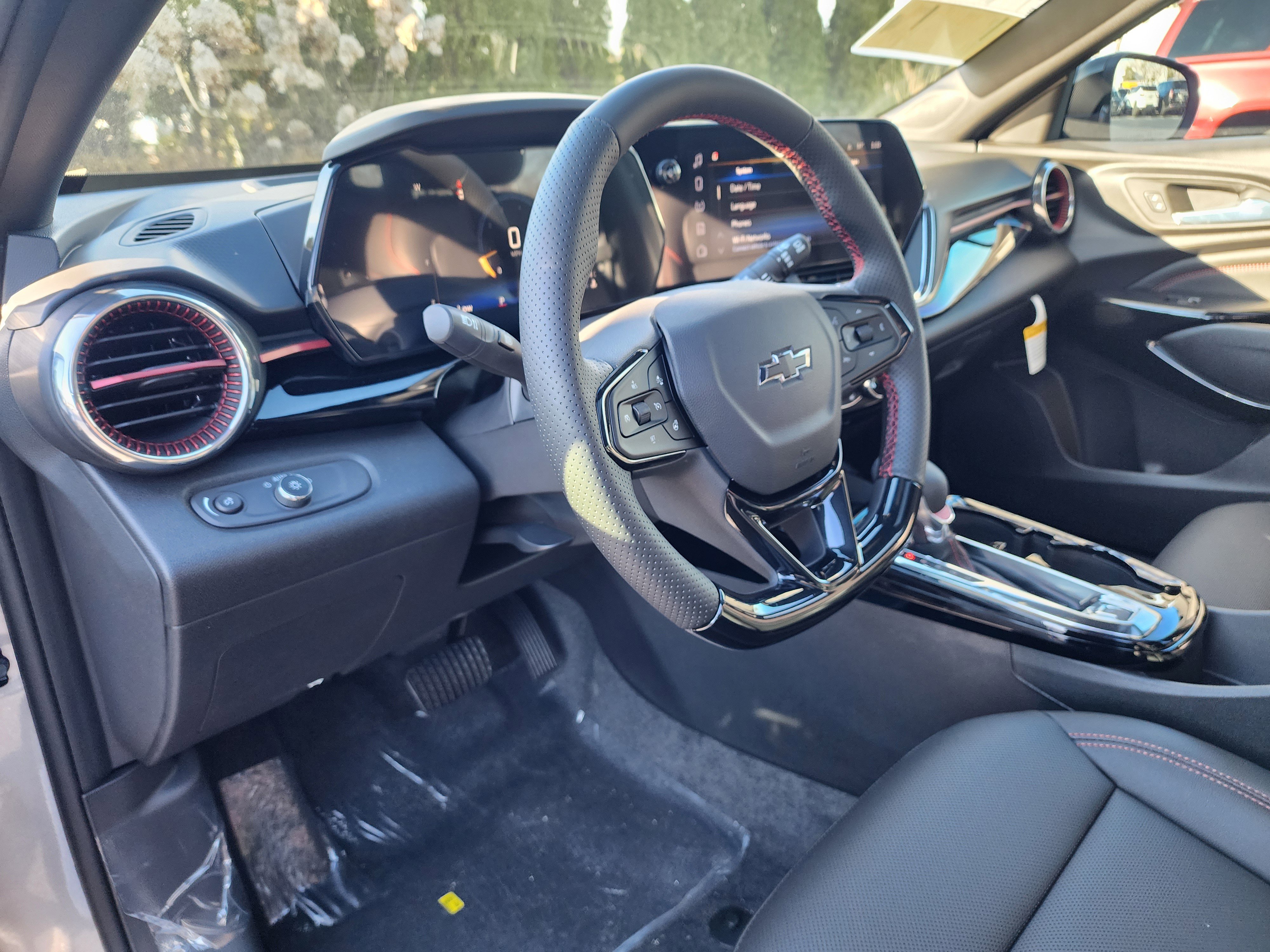 New 2026 Chevrolet Trax RS w/ Sunroof Package image 22