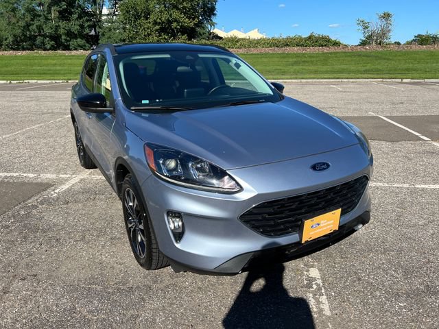 Used 2022 Ford Escape SEL w/ SEL Stealth AWD Package image 2