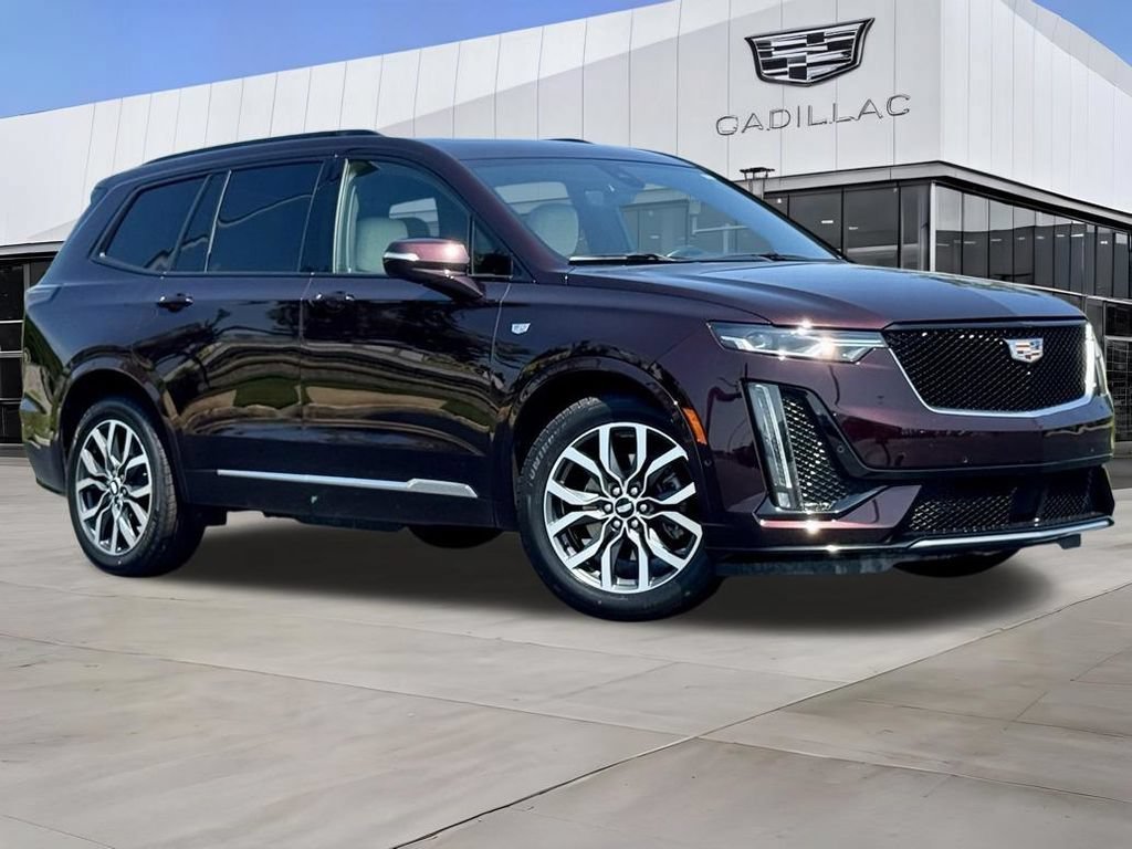 Used 2021 Cadillac XT6 Sport AWD/4WD image 2