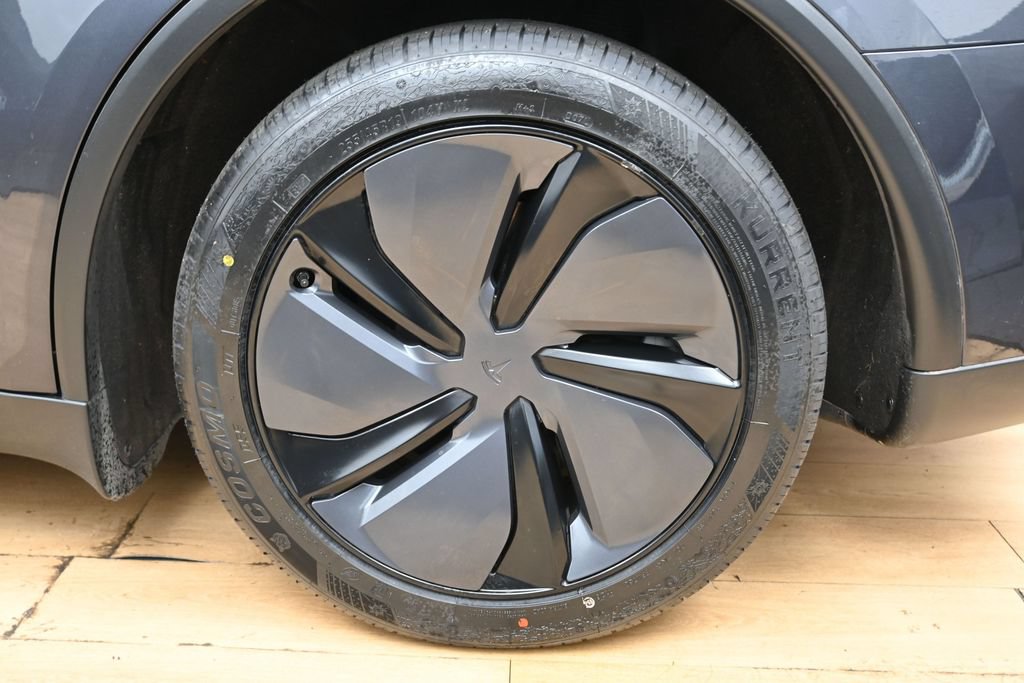 Used 2026 Tesla Model Y Long Range AWD/4WD image 10