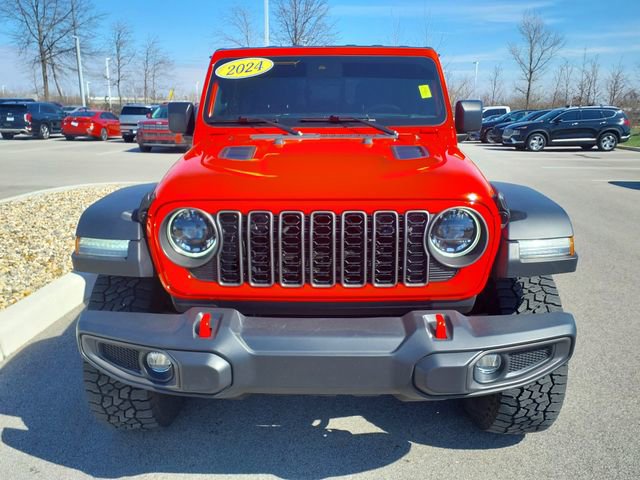 Used 2024 Jeep Gladiator Rubicon w/ Convenience Group AWD/4WD image 2