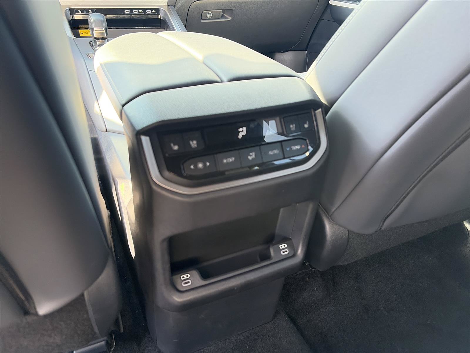 Certified 2025 Lexus TX 500h AWD w/ Technology Package image 18