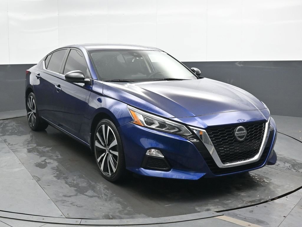 Used 2021 Nissan Altima 2.5 SR w/ SR Premium Package AWD/4WD image 4