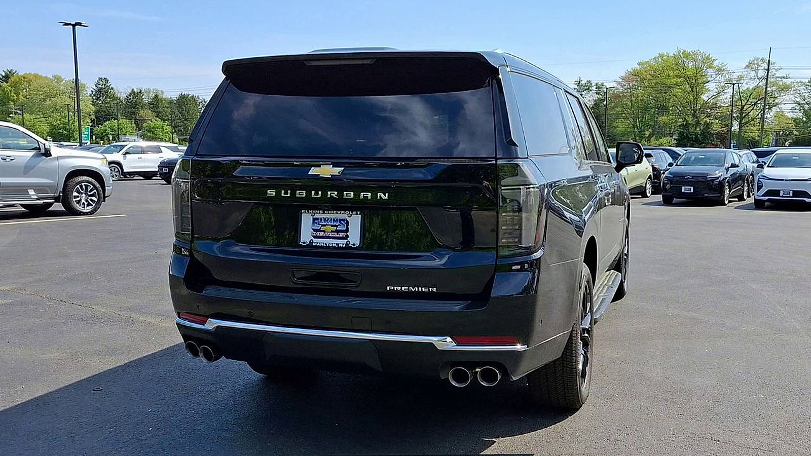 New 2026 Chevrolet Suburban Premier w/ Sun And Tow Package AWD/4WD image 2