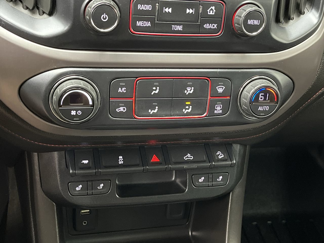 Used 2016 GMC Canyon SLE w/ All Terrain Package AWD/4WD image 21
