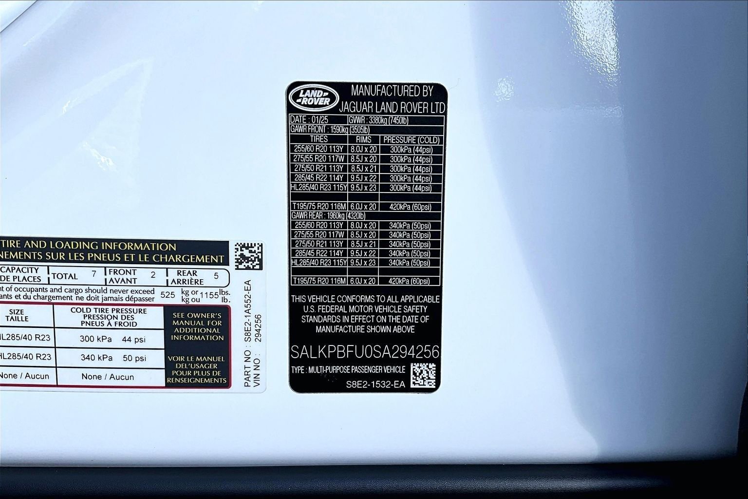 Used 2025 Land Rover Range Rover Long Wheelbase SE image 35