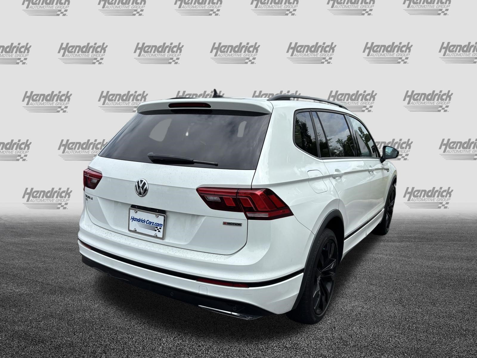 Used 2021 Volkswagen Tiguan SE R-Line AWD/4WD image 10